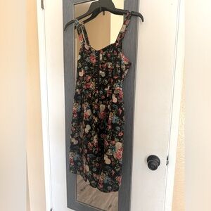 Women’s/junior floral dress
